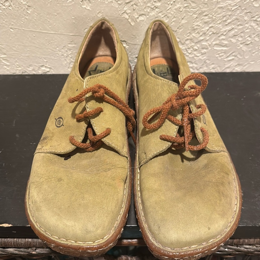 Green suede shoes. Brand: Born